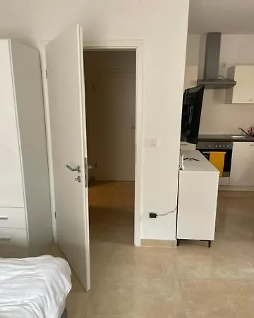 Seos Self Check In ,gratis Parken,apartment Mit Schlaf Und Studioapartmet * グラーツ