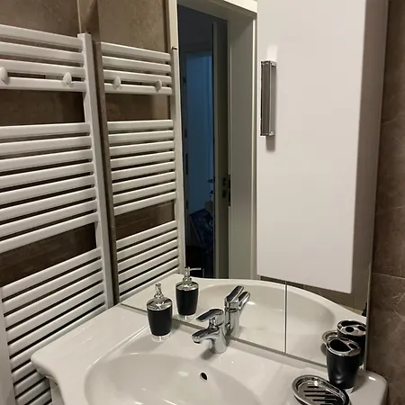 Seos Self Check In ,gratis Parken,apartment Mit Schlaf Und Studioapartmet アパート